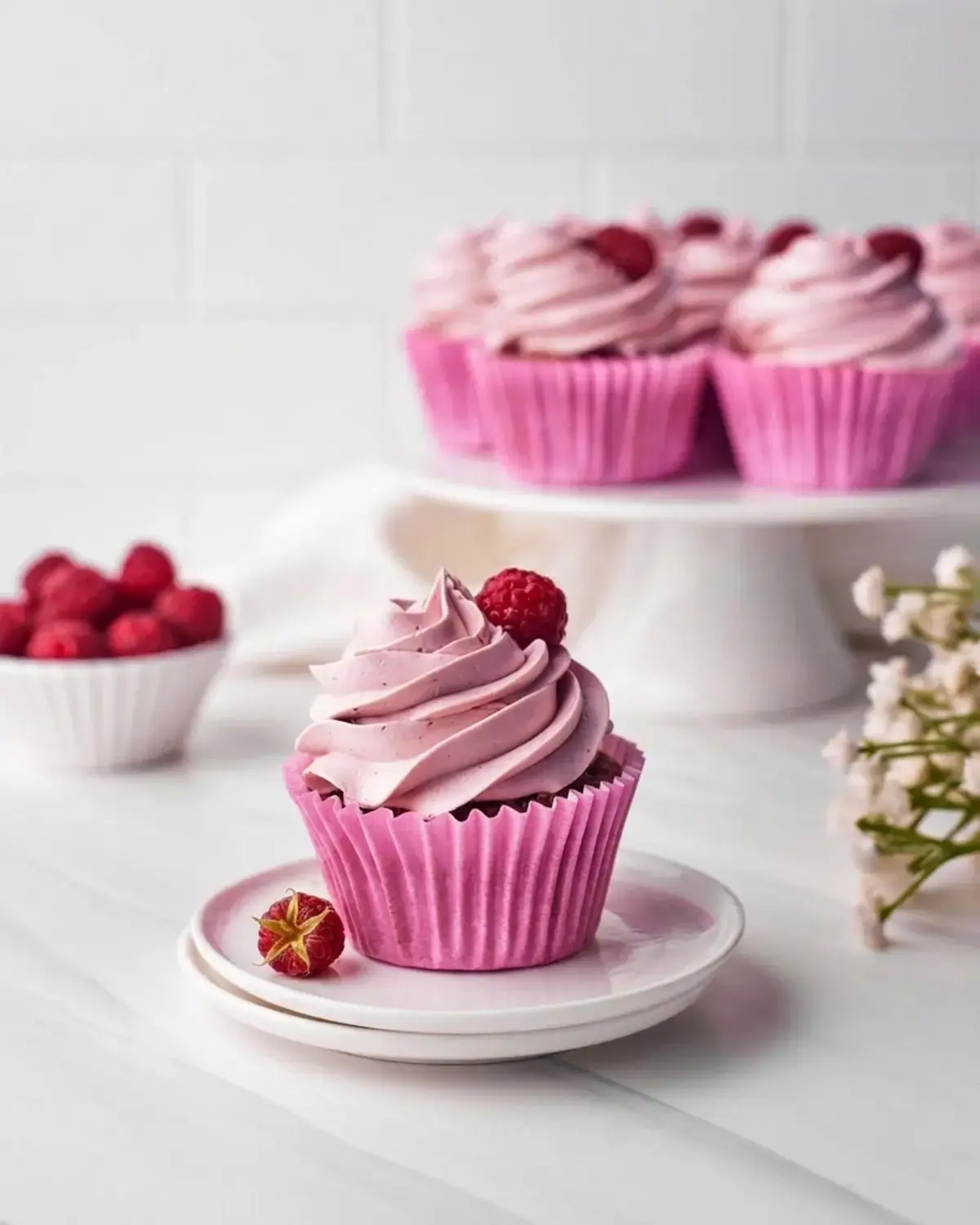 Raspberry Cupcakes With Raspberry Filling, How to make the Raspberry Russian Buttercream