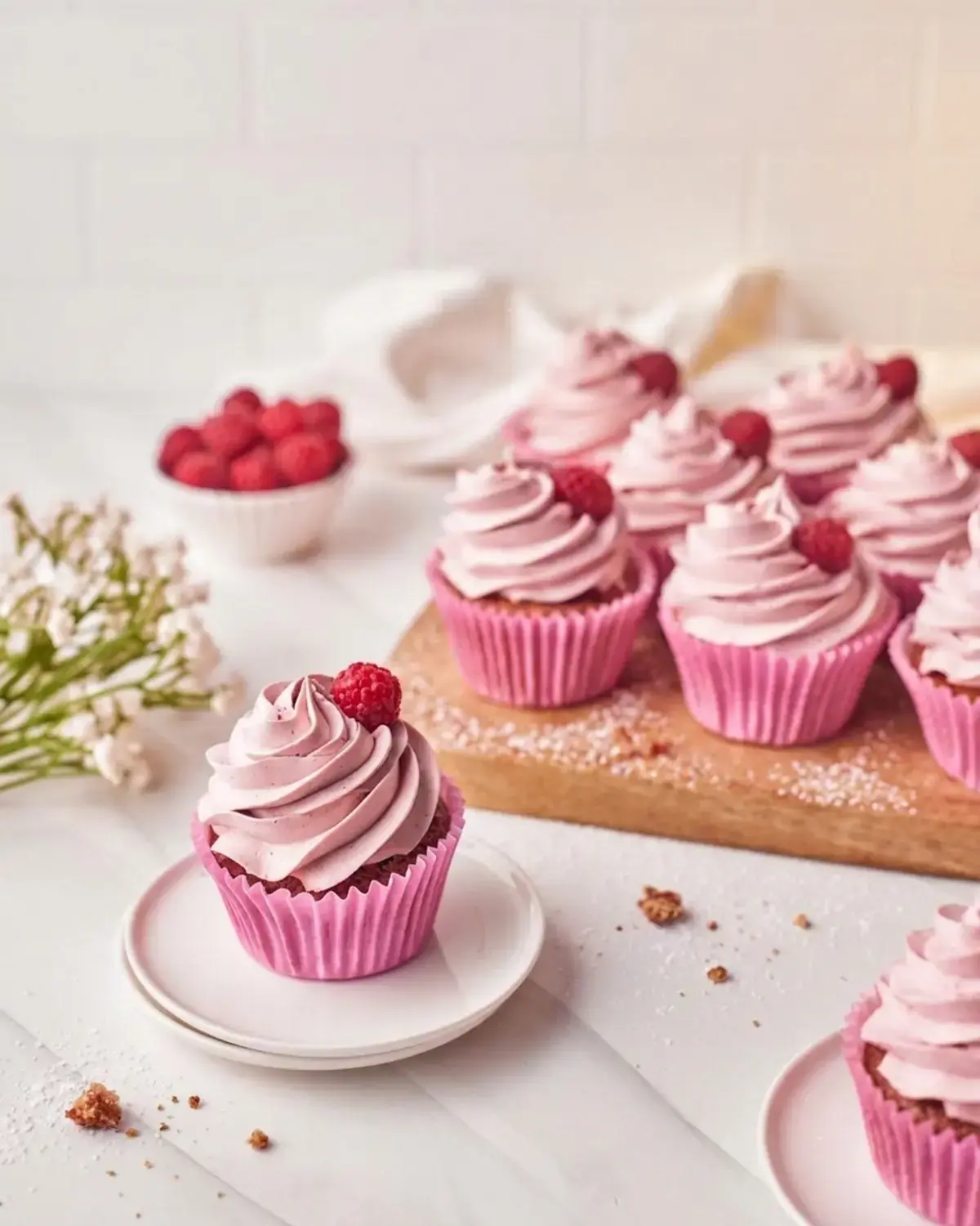 Raspberry Cupcakes With Raspberry Filling