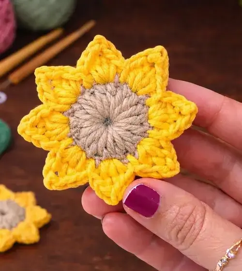 6 Five-Minute Fall Free Crochet Patterns, 5. Mini Sunflower
