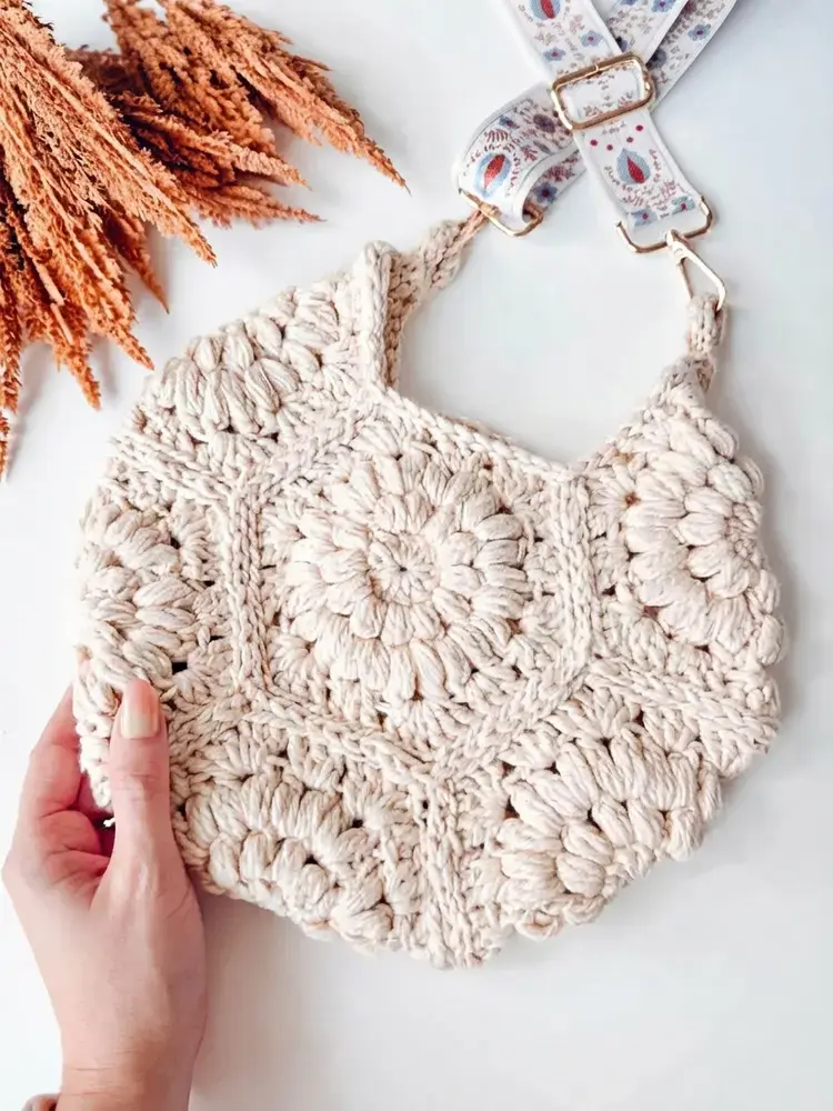 Small Crochet Projects, Hexagon Granny Square Bag Pattern